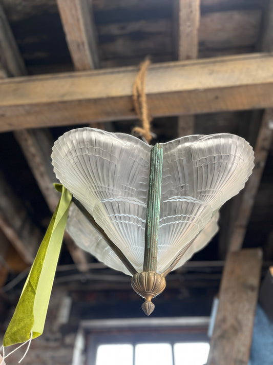 Scallop Shell Pressed Glass Pendant Light