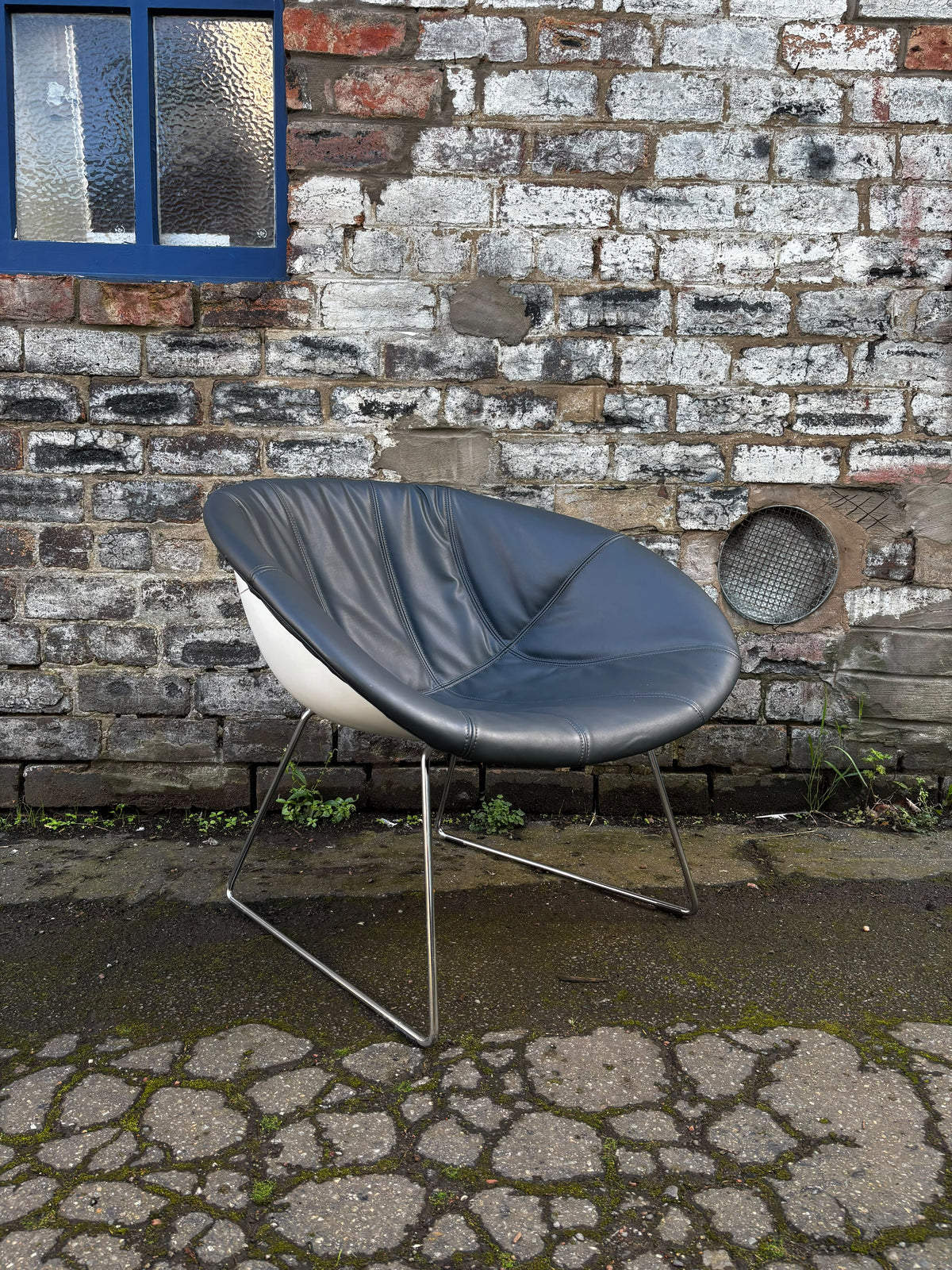 Gliss Pedrali 340 Black Chair