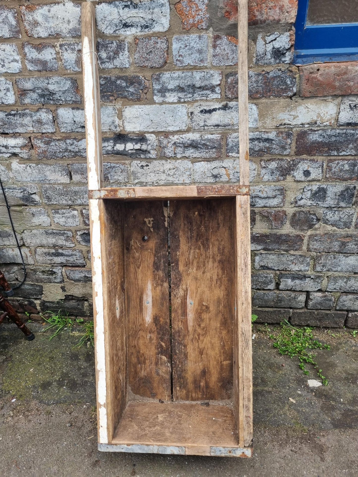 Berwick Wooden Salmon Fish Crate with handles