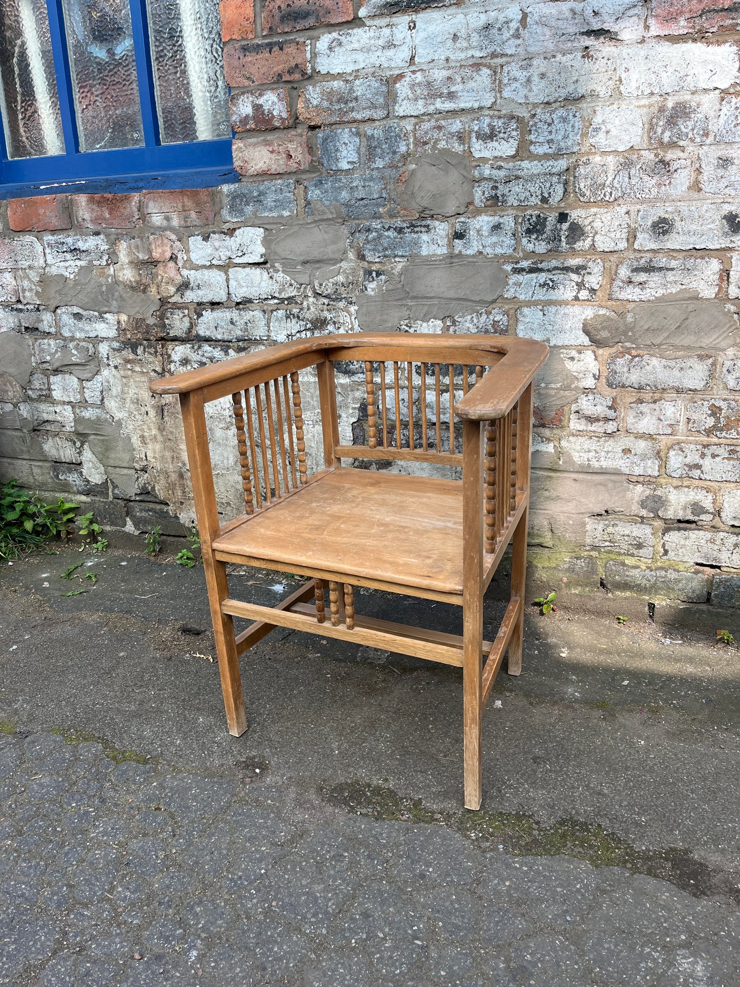 Wooden Spindle Sofa & Chairs - Oak Detail & Beech