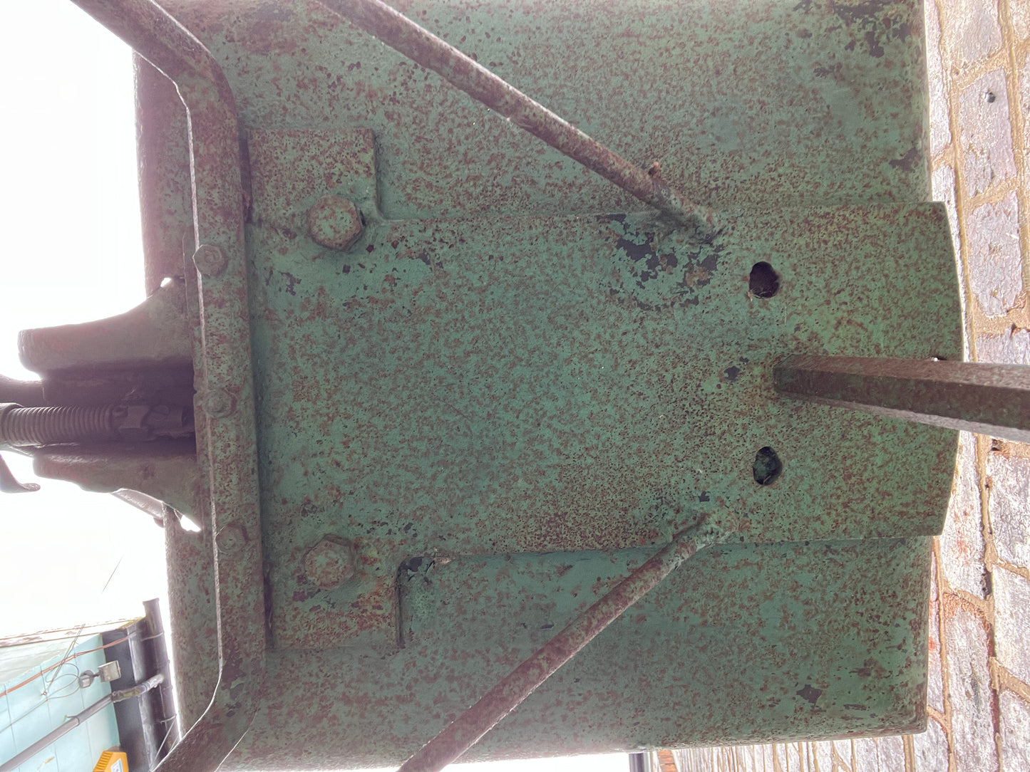 Vintage Vice or Tripod