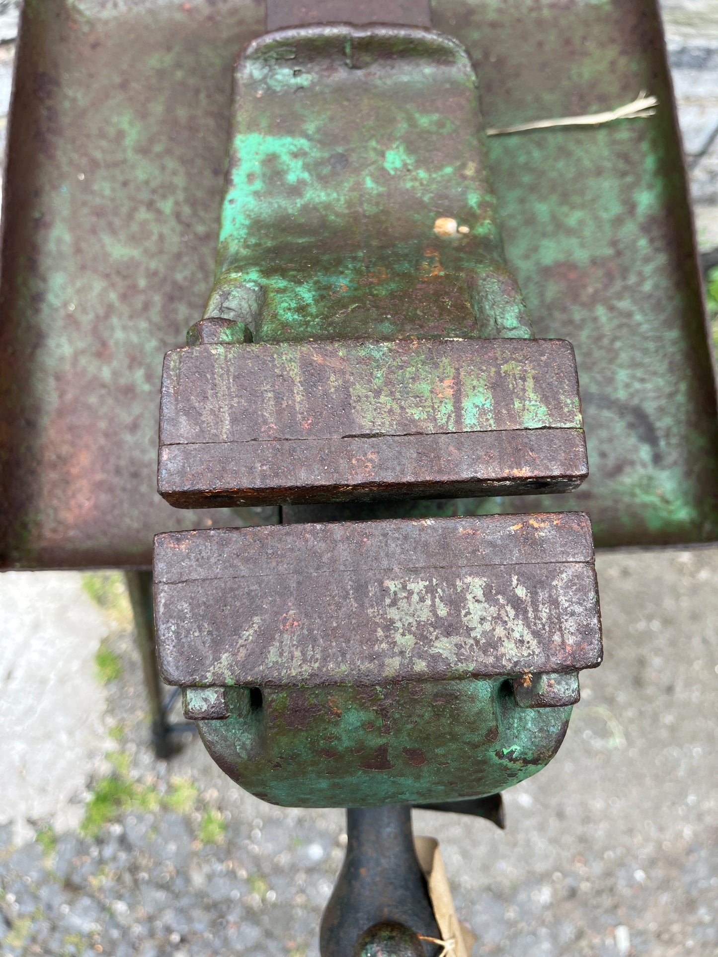 Vintage Vice or Tripod