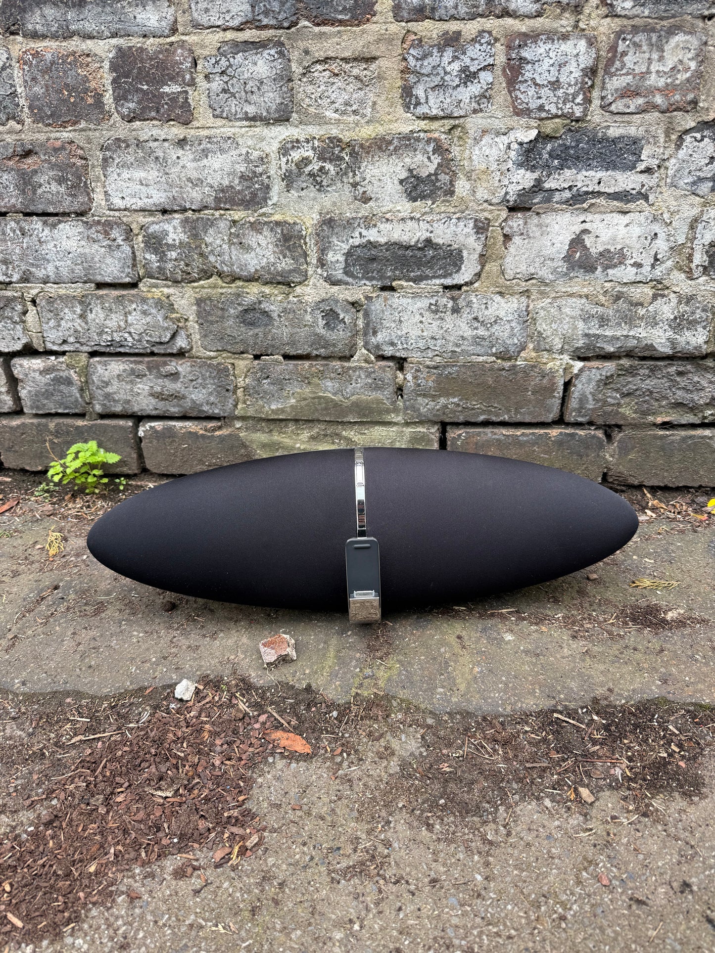 B&W Zeppelin Air Speaker for iPod