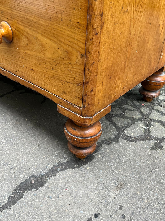 Grained Ash Wood Chest of Drawers