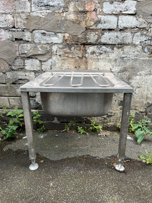 Stainless Steel Sink with a Removable Sink Grid / Rack
