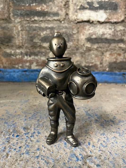 Bronze resin statue of 'Tin Tin' Deepsea Diver