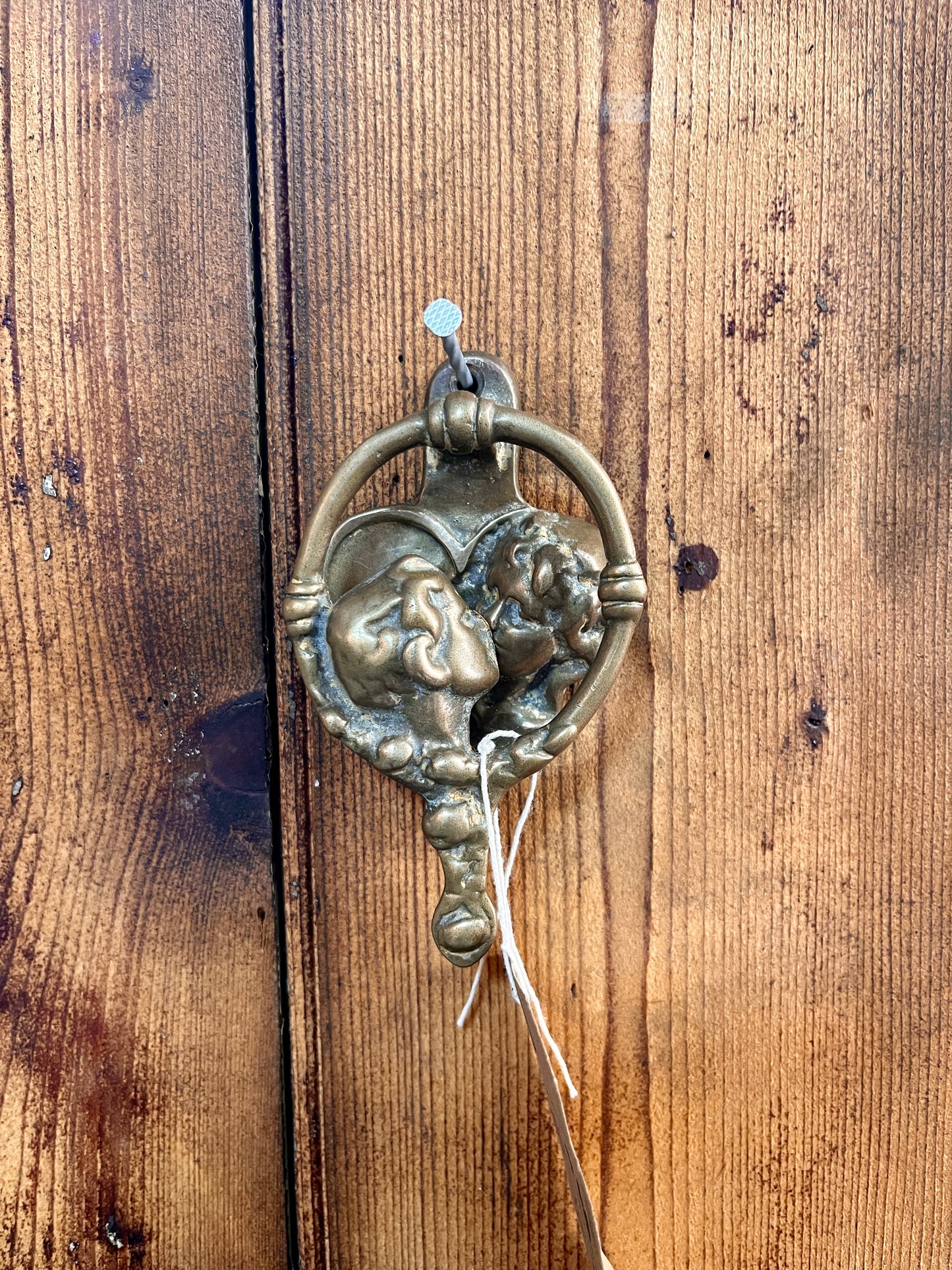 Lovers Kissing Cast Iron Knocker