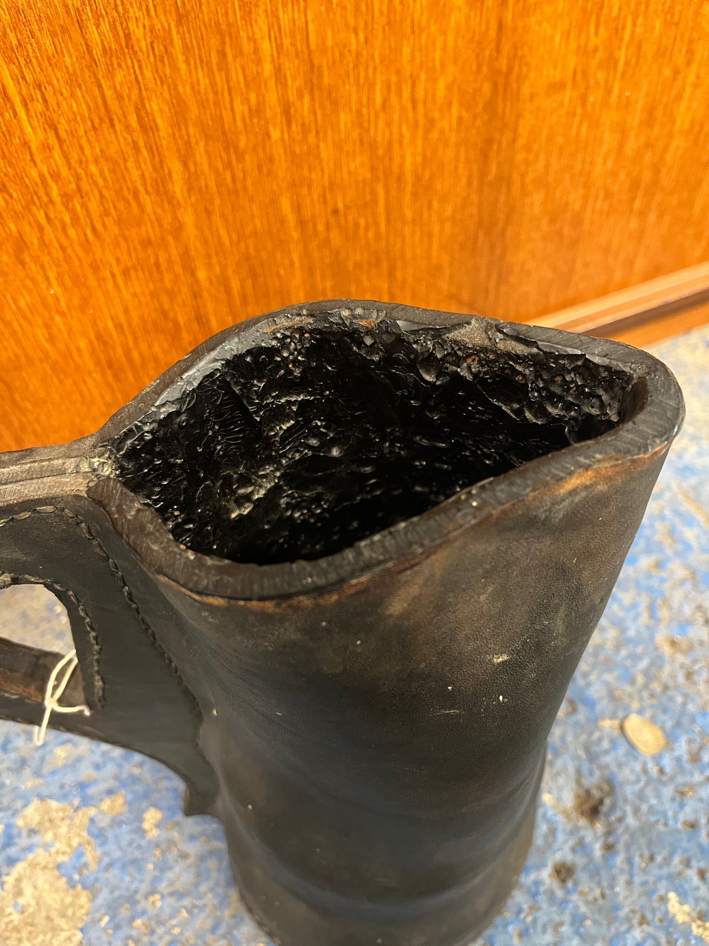 Leather stitched tankard