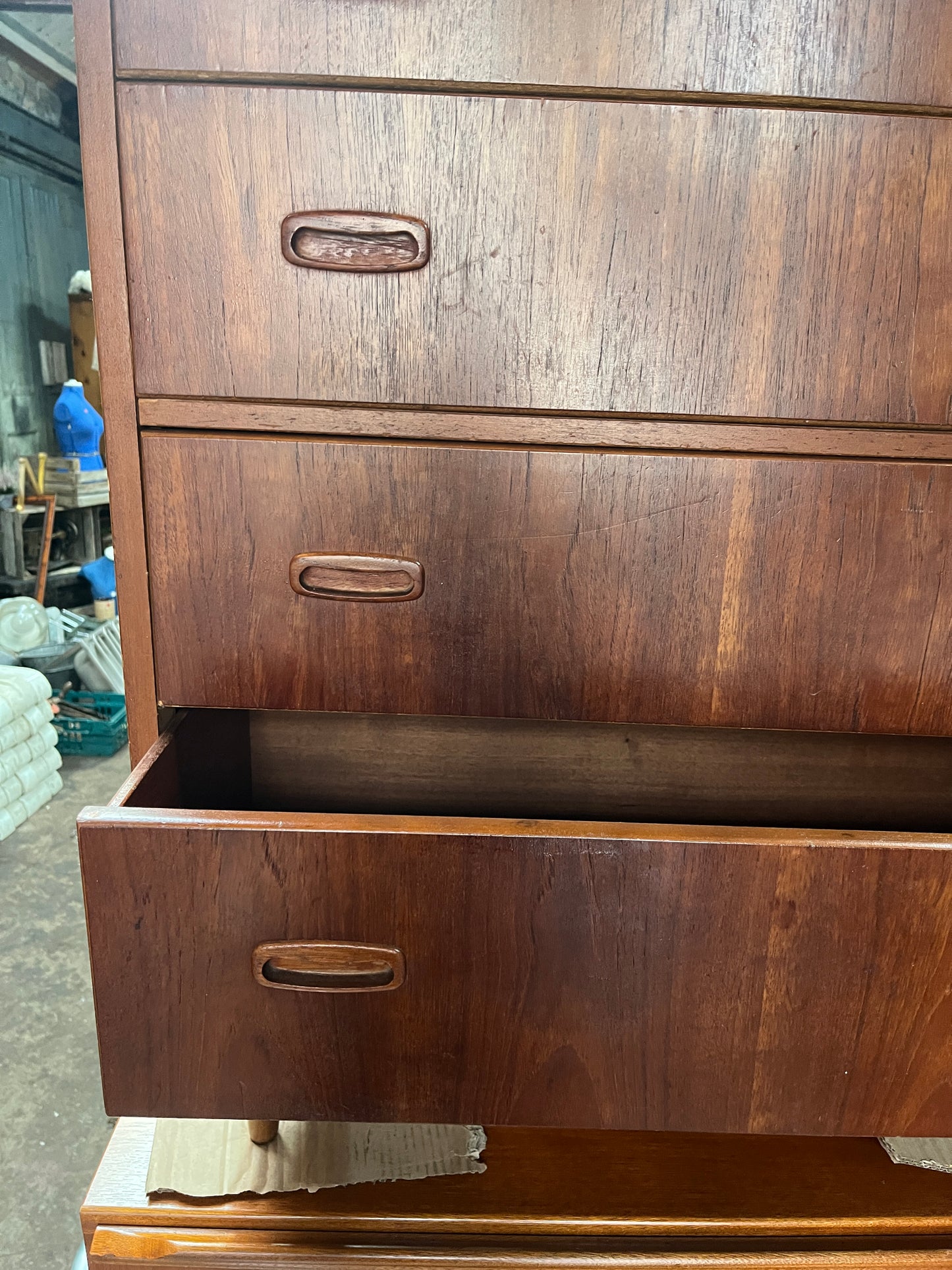 Mid Century Modern Set of Drawers