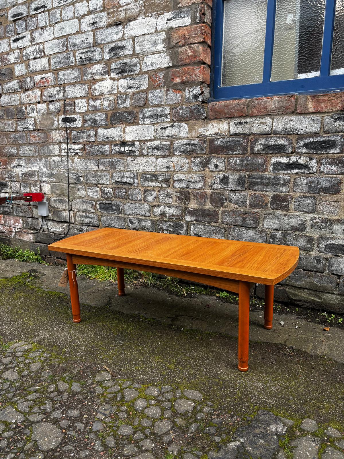 Mid Century Modern Style Coffee Table