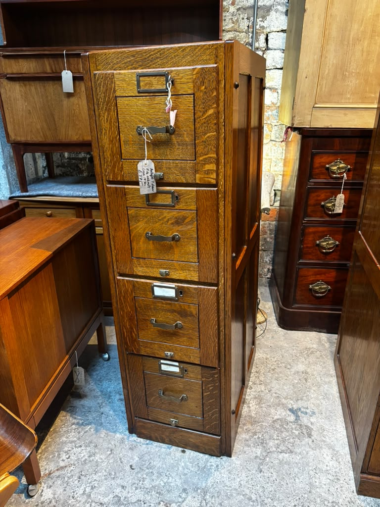 Antique 4 drawer filing cabinet circa 1930’s