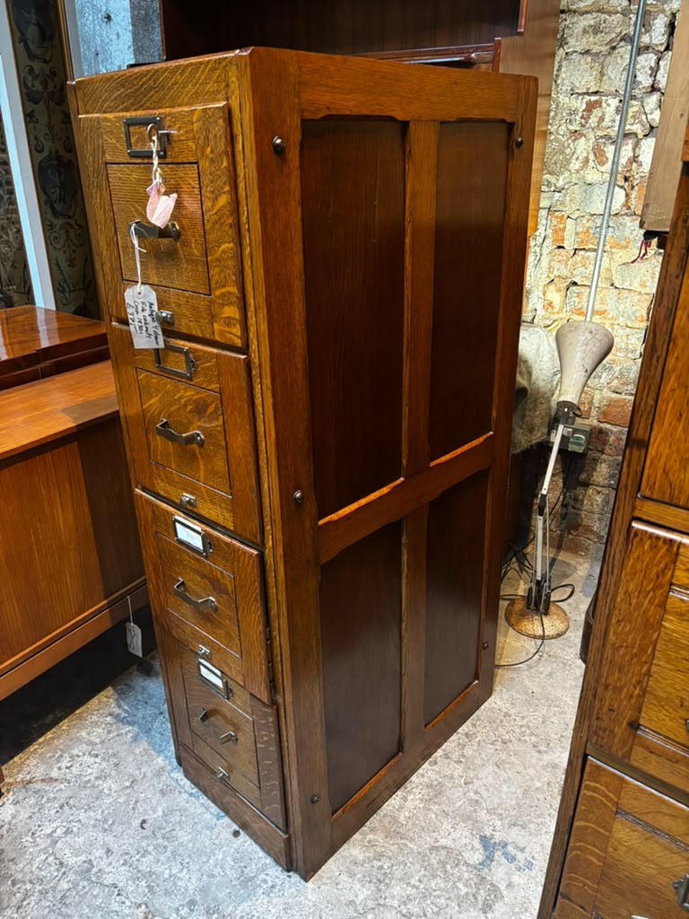 Antique 4 drawer filing cabinet circa 1930’s