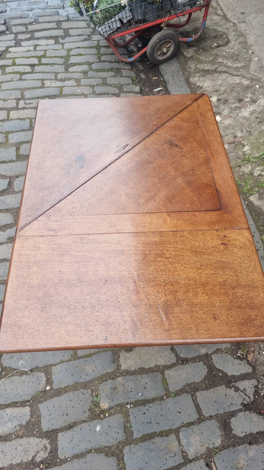 George II Mahogony Envelope Corner Table